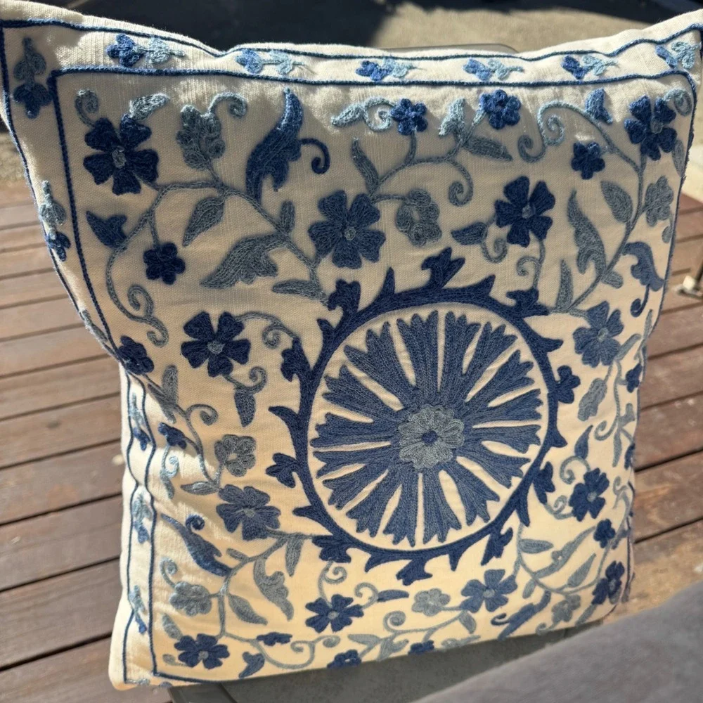 Pottery Barn Throw Pillow Cover 18in Blue Cream Embroidered Floral Down Insert